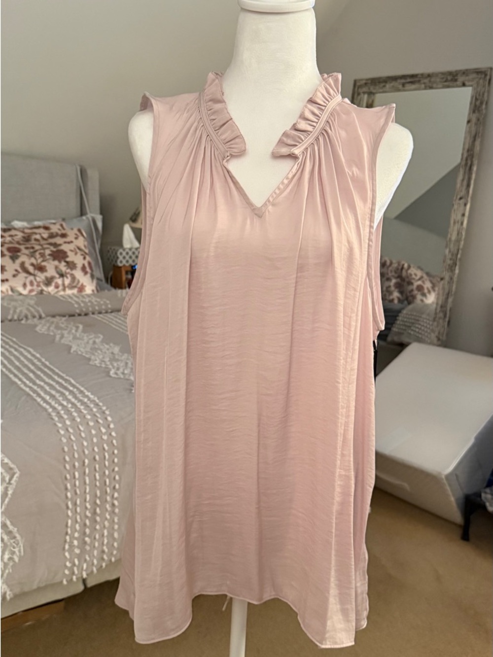 Simply Vera Vera Wang Blush Pink Ruffle V-Neck Camisole